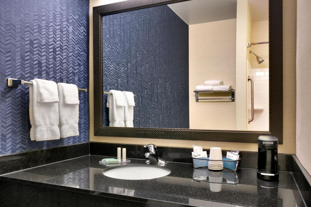 Fairfield Inn & Suites By Marriott Tallahassee Central エクステリア 写真