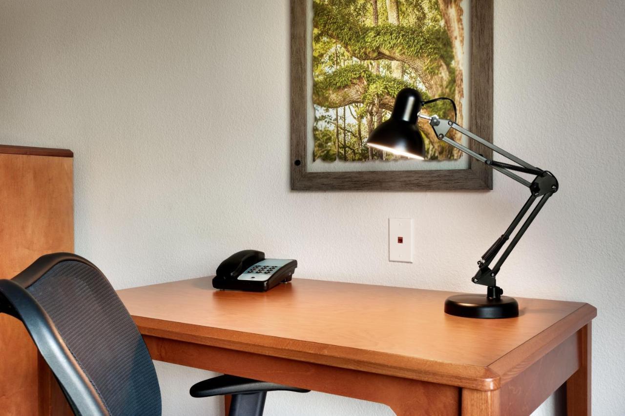 Fairfield Inn & Suites By Marriott Tallahassee Central エクステリア 写真