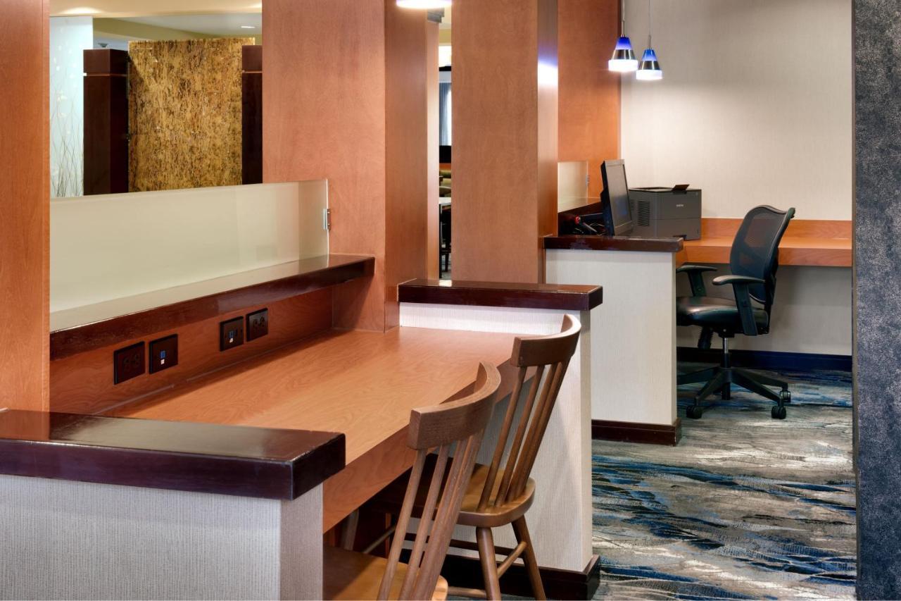 Fairfield Inn & Suites By Marriott Tallahassee Central エクステリア 写真